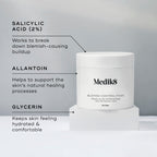 Medik8's Blemish Control Pads™ contain salicylic acid, allantoin, and glycerin, expertly mixed for healthy skin. These pads are ideal for managing blemishes and preventing breakouts effectively.